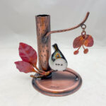 うえのえみ　一輪挿し シマエナガの一輪挿し（尻上り） | アトリエ ルート スリー | atelier